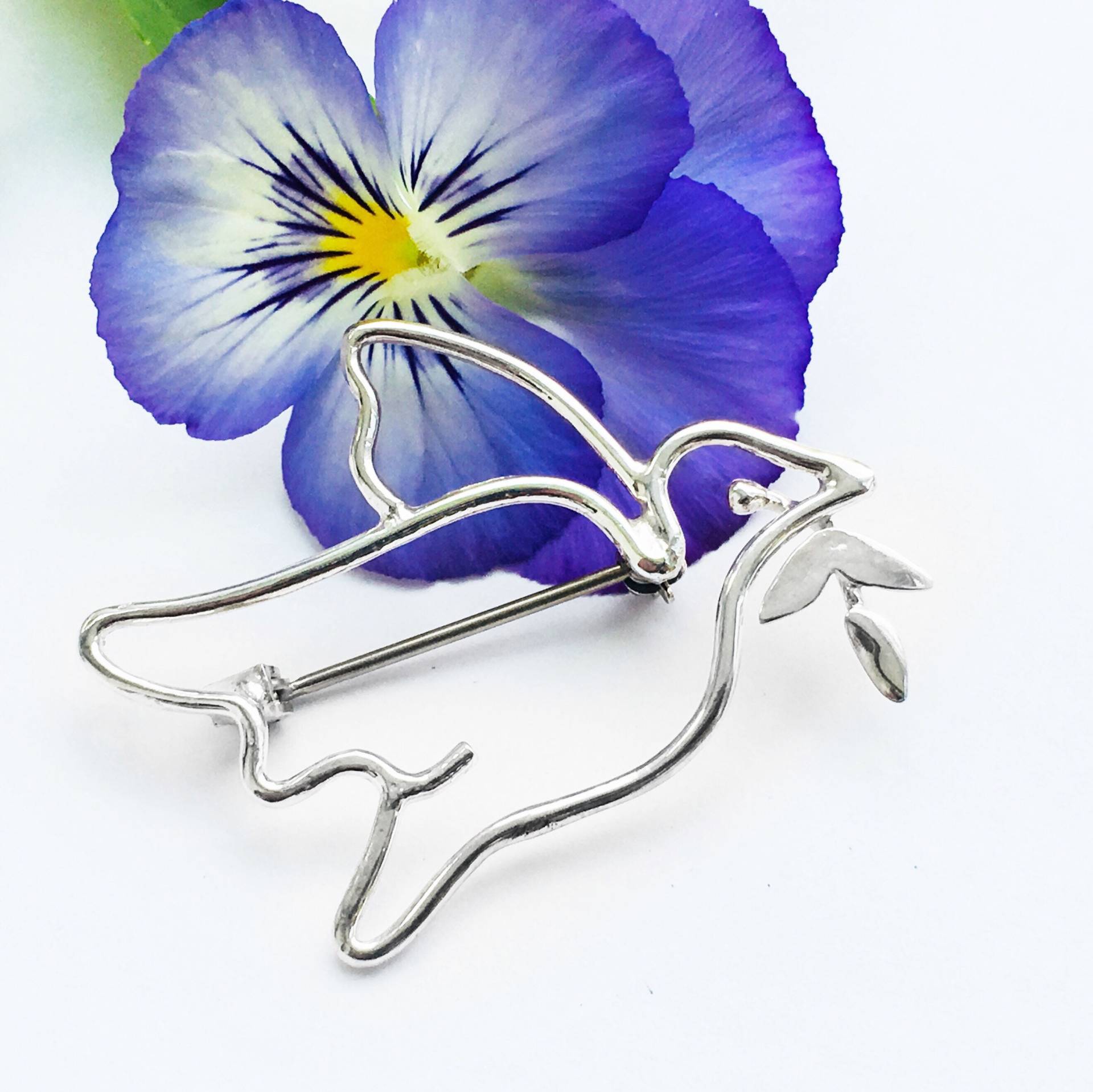 Friedenstaube Aus 925 Silber Brosche Olivenzweig Anstecknadel von JanPalomboDesign