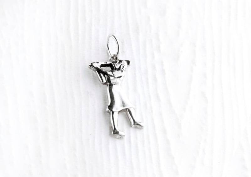 Golfer Lady Sterling Silber Charm von JanPalomboDesign