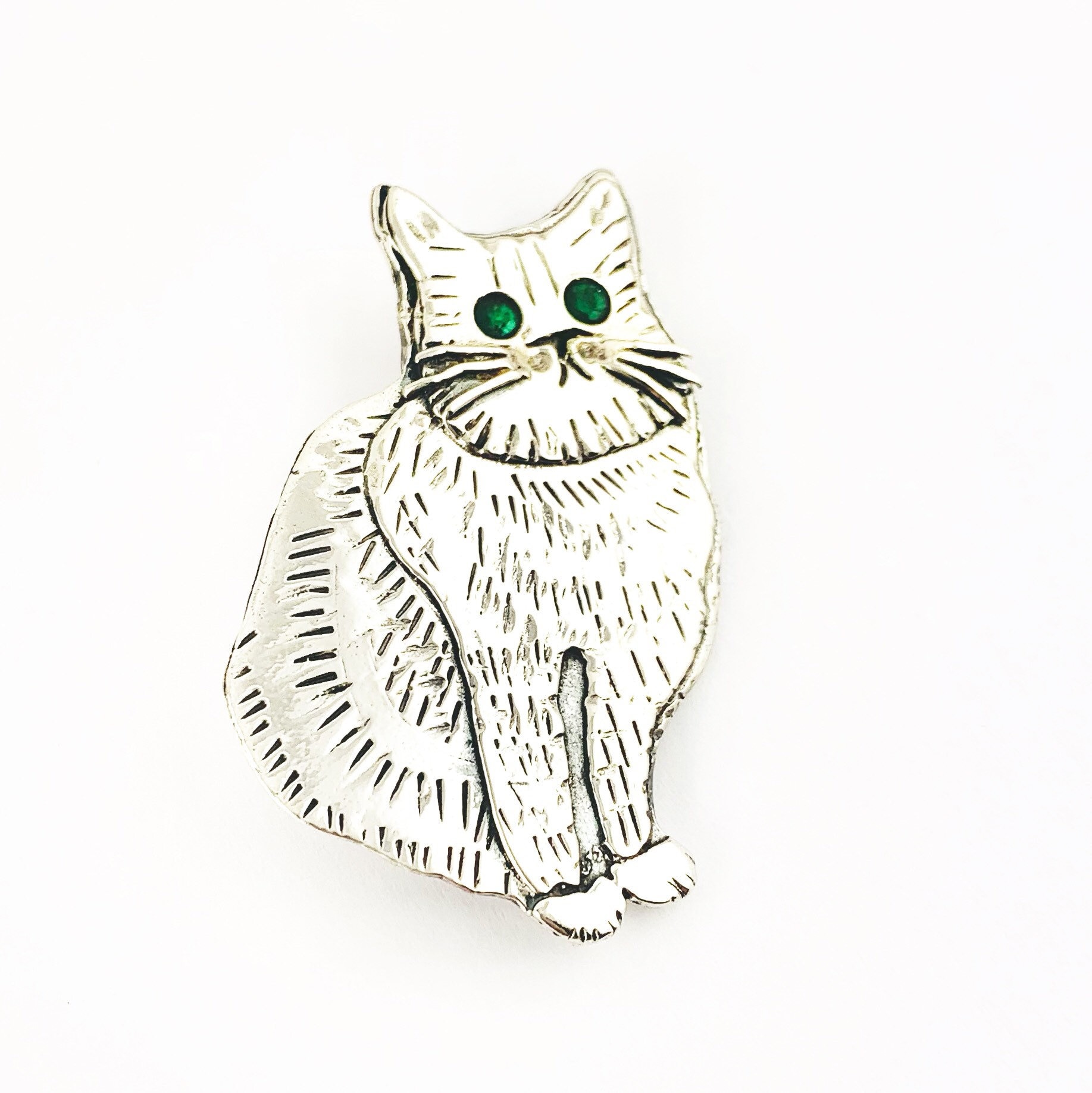 sterling Silber Katzen Brosche Smaragd Augen, Handmade Usa sterling Silber Katzen Brosche Smaragd Augen, Handmade Usa von JanPalomboDesign
