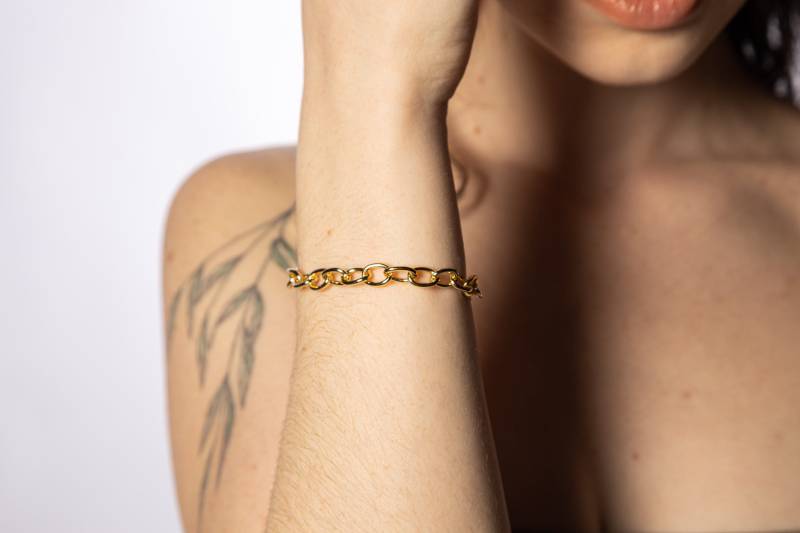 Gold Oval Kette Armband-Täglich Armband-Trübung Frei Armband-Wasser Armband-Geschenk Für Sie-Zierliche Armband von JanaKupDesigns