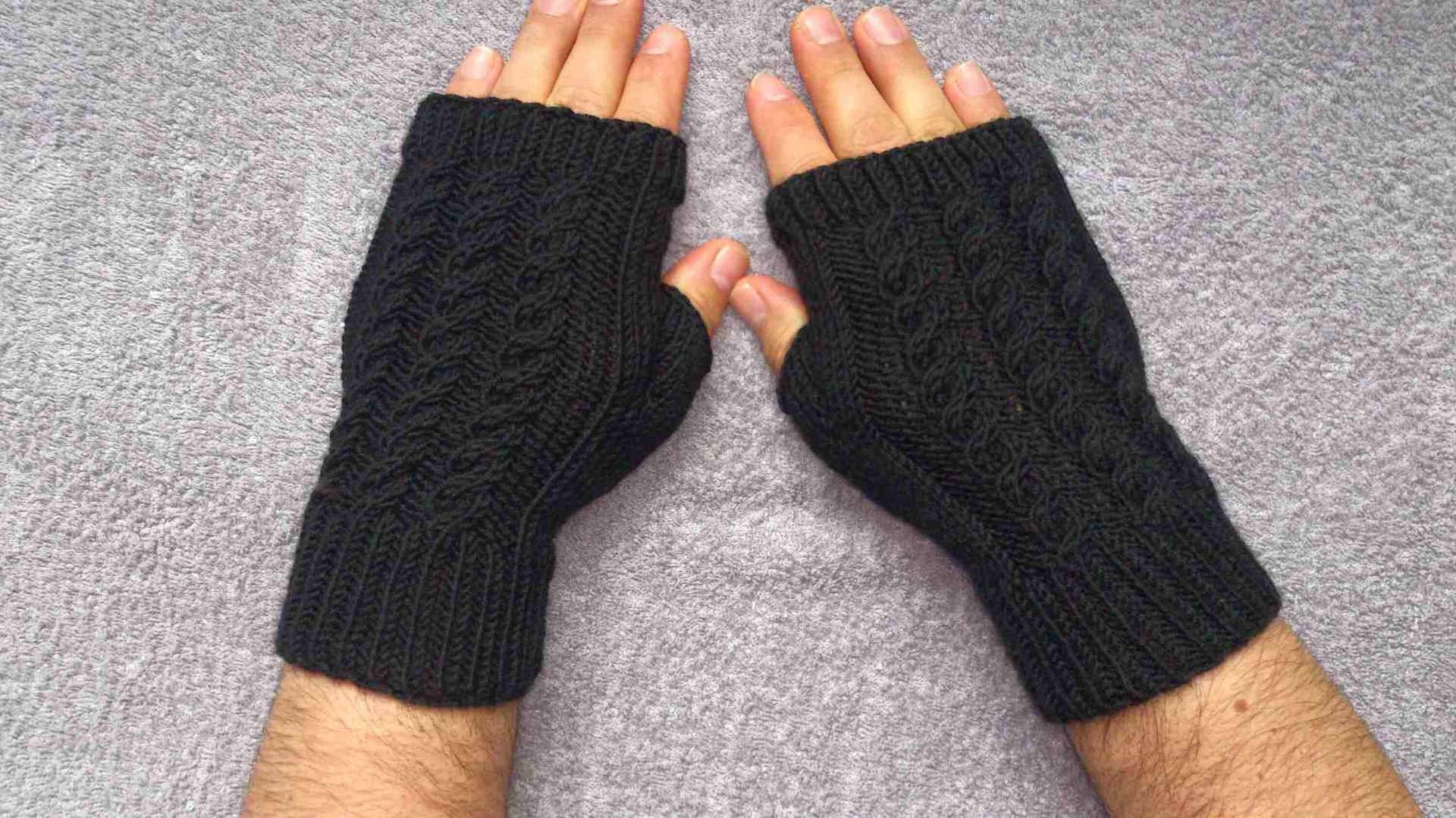 Hand Gestrickte Herren Fingereless Handschuhe, Warme Geschenk Für Ihn Hand Gestrickte Herren Fingereless Handschuhe, Warme Geschenk Für Ihn von JanaM20