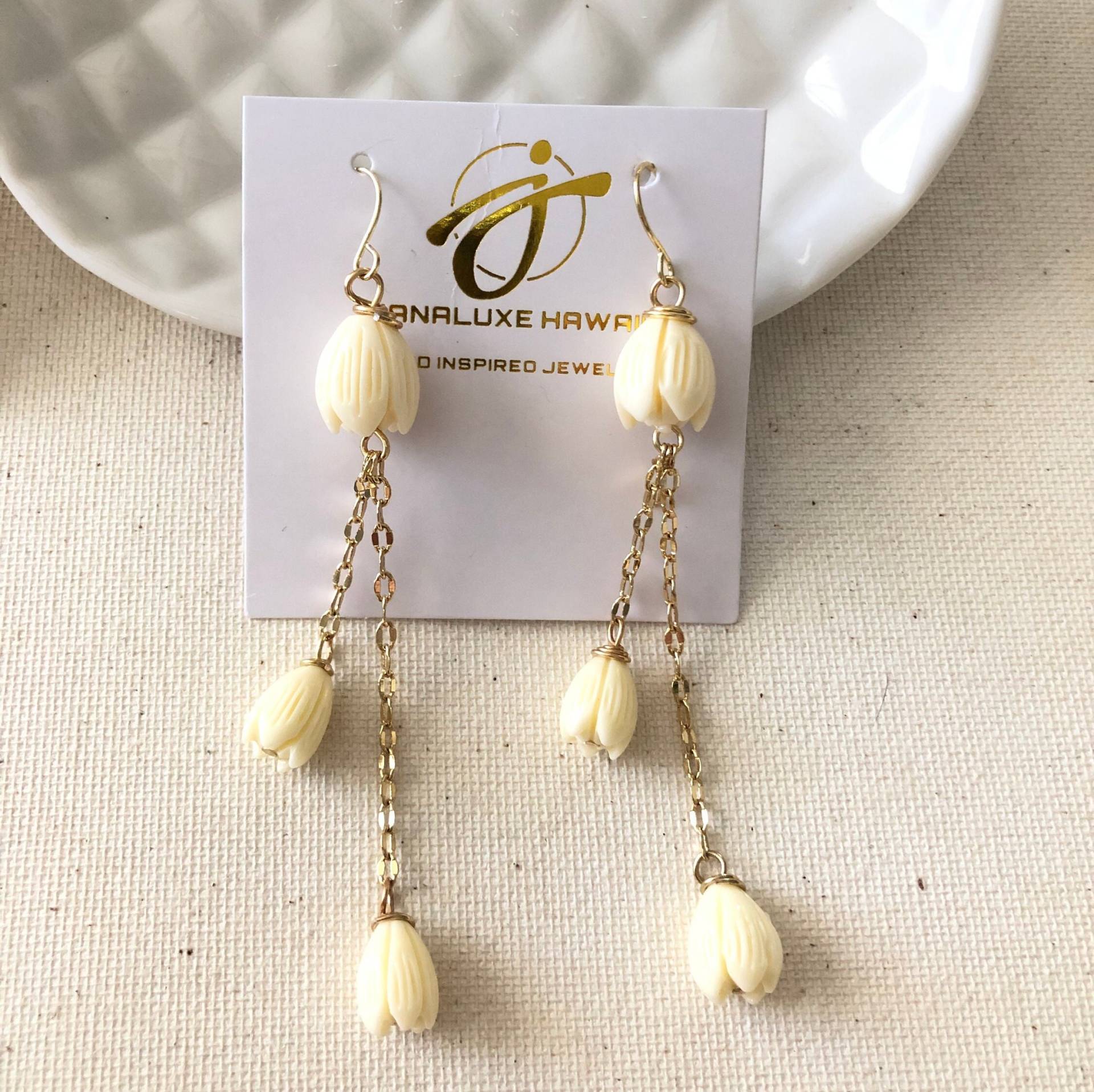 Sale - Cascading Pikake Ohrringe von Janaluxe