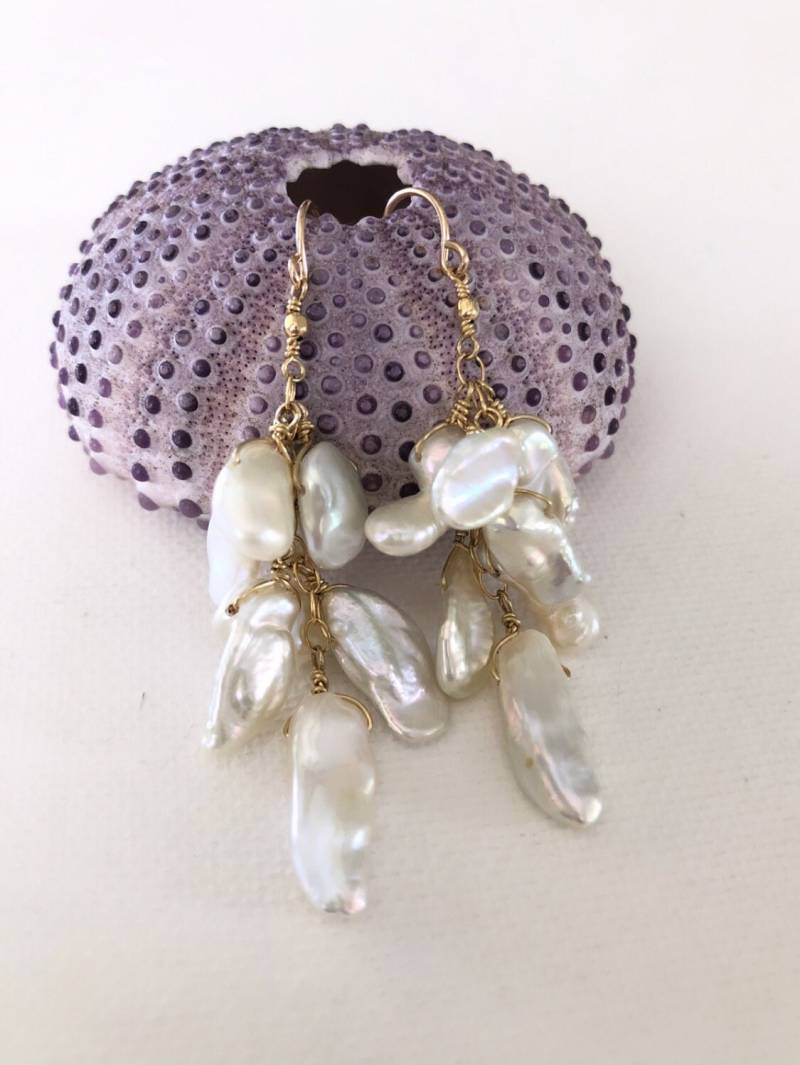 Weiße Keshi Süßwasserperlen in 14K Gold Filled von Janaluxe