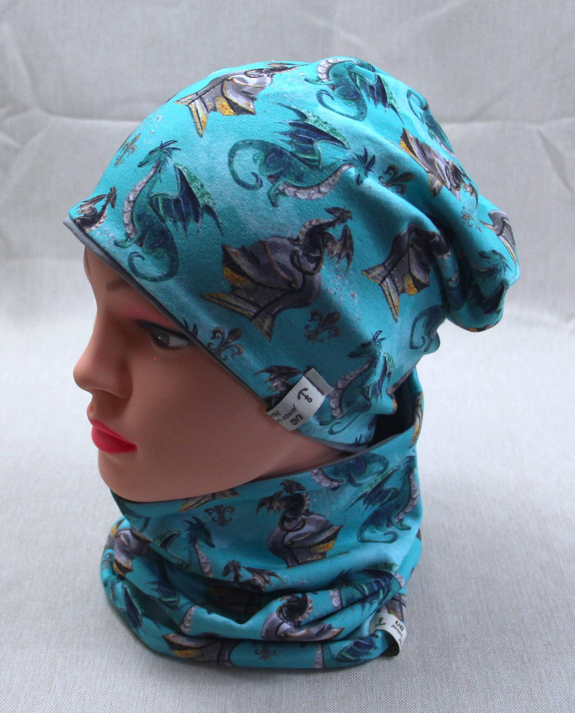 Beanie-Mütze, Ritter Und Drache Beanie-Mütze, Ritter Und Drache von JanasInspiration