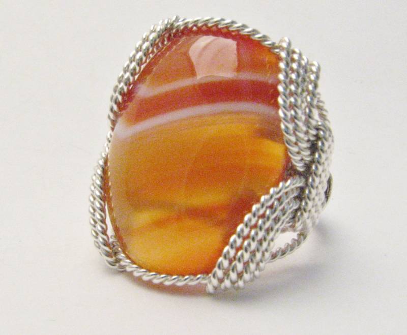 Roter Sardonyx Draht Gewickelt Sterling Silber Ring Statement Ring von JandSGems