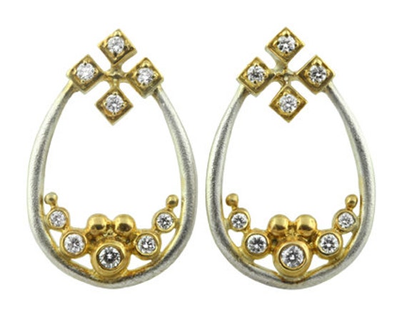 Pyramid Tränen Ohrringe - Sterling Mit Platte Optionen | 18K Erhältlich von JaneAGordon