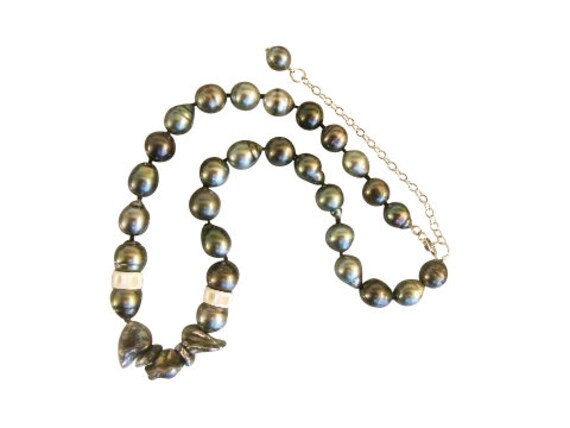 Tahiti-Perlen, Semi-Runde Und Verrückte Keshi Mit Hai Wirbel - Chic Kette Alternative Materials-Understated Eleganz Unikat von JaneAGordon