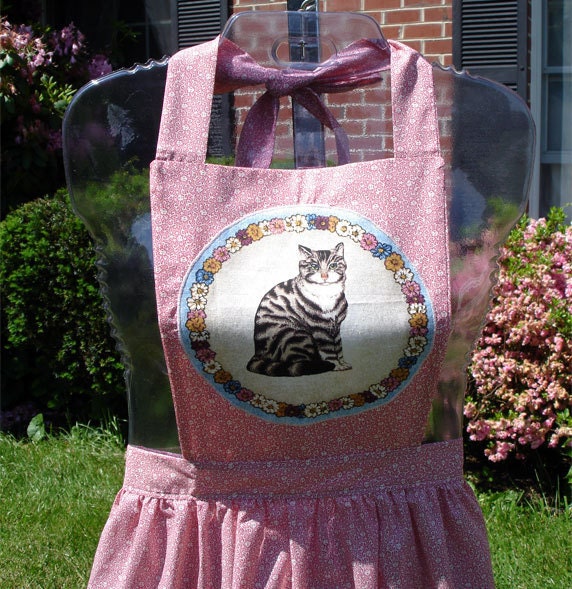 Cat Lover's Bib Schürze, Gesammelt Von Taille, Pink Cat Lover's Bib Schürze, Gesammelt Von Taille, Pink von JaneEllen2