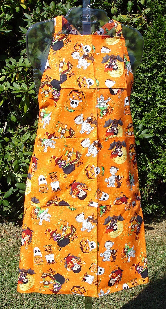 Orange Mit Mumien Halloween Schürze Orange Mit Mumien Halloween Schürze von JaneEllen2