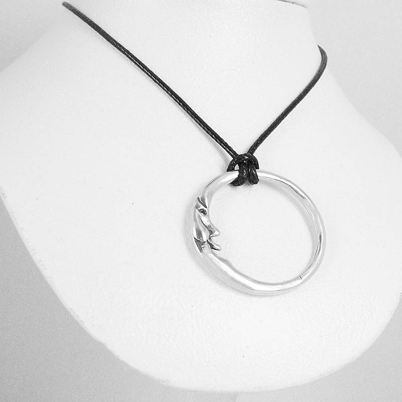 Floating Moon Halskette von JaneIrisDesigns