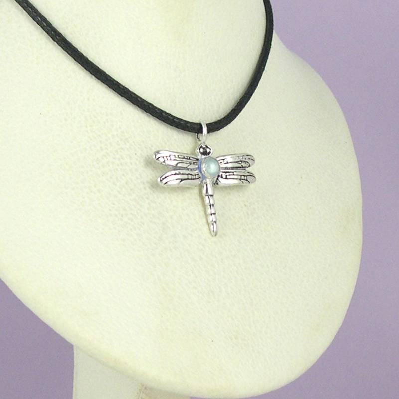 Libellen Anhänger Mit Aquamarin-Marz Geburtsstein von JaneIrisDesigns