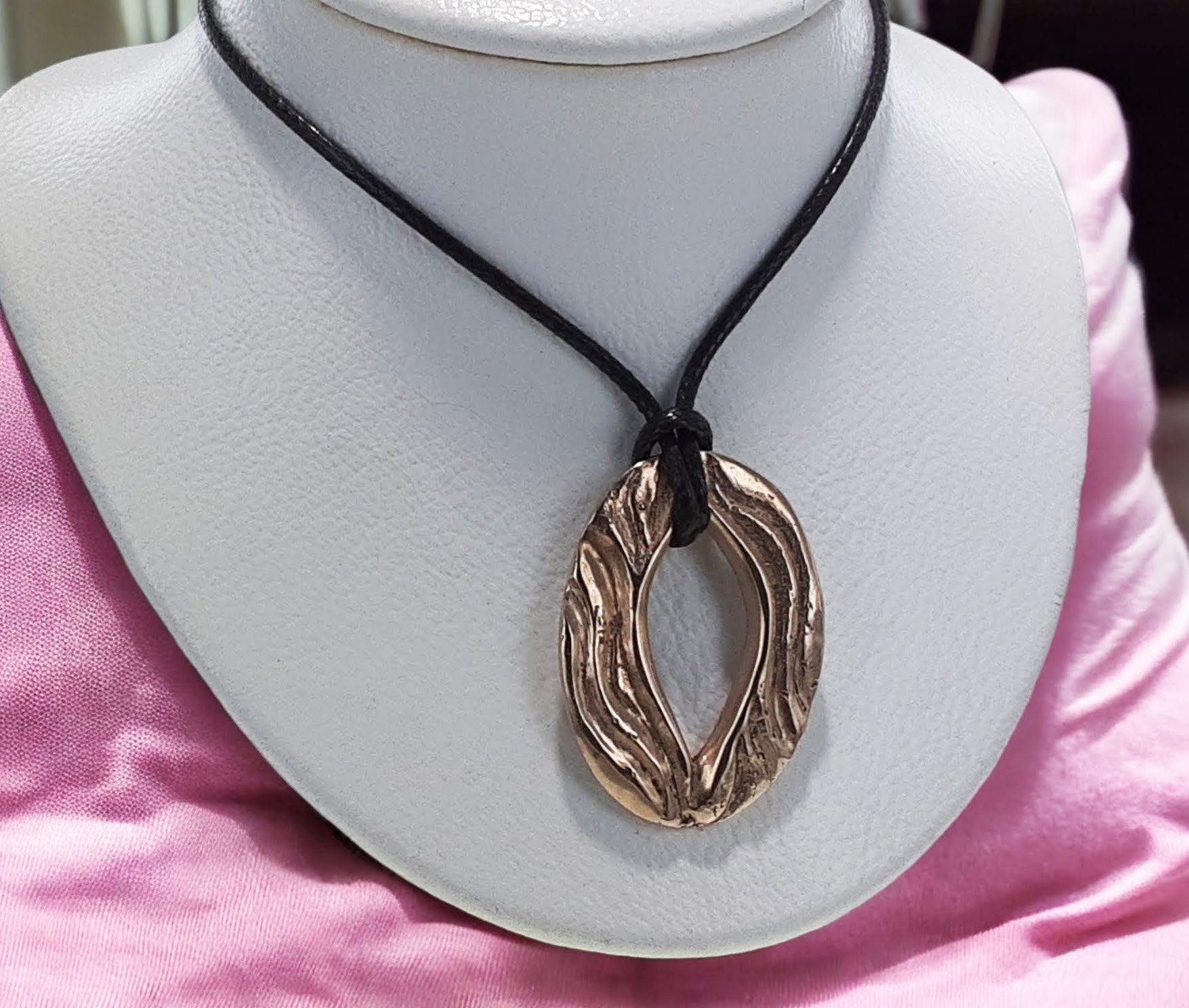 Mutterleib Geist Anhänger von JaneIrisDesigns