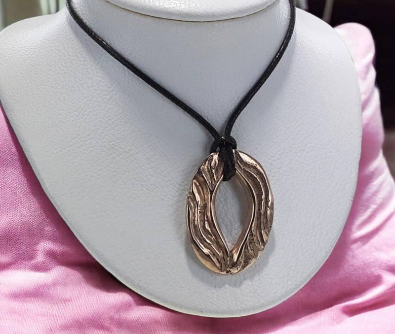 Mutterleib Geist Anhänger von JaneIrisDesigns