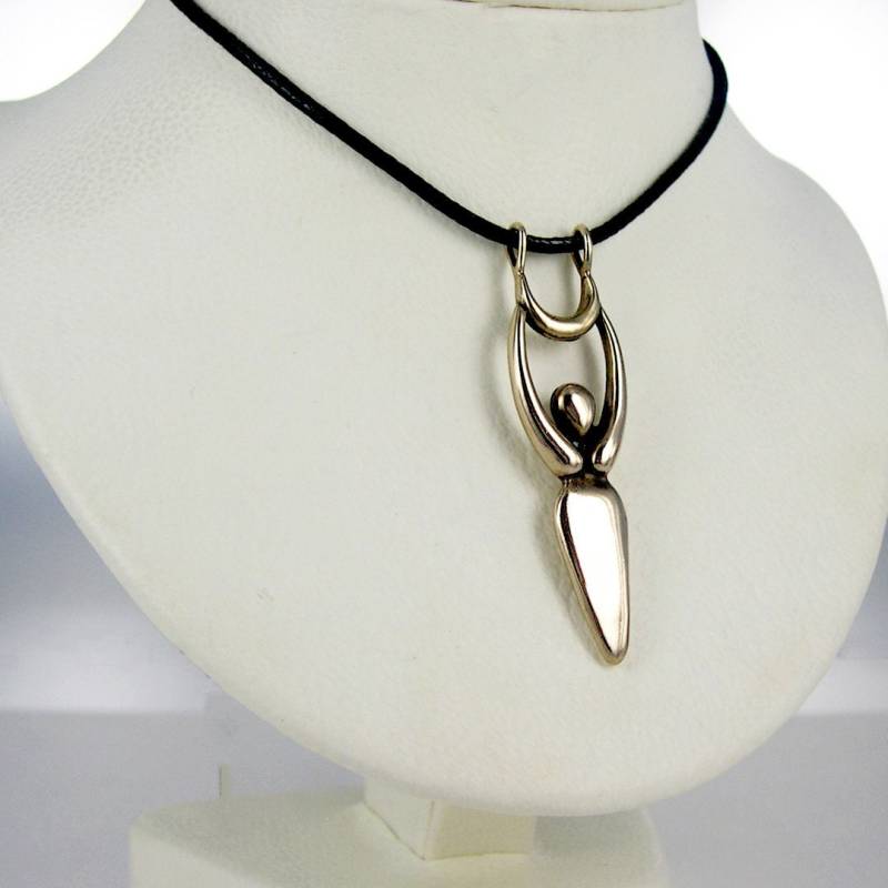 Spirit Healer Anhänger Mit Halbmond-Bronze von JaneIrisDesigns