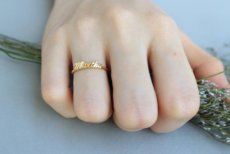 Personalisierter Namensring - Andenken Aus Sterling Silber Geschenk Für Brautjungfer Stapelbarer Mutter Geschenk Weihnachtsgeschenk von JaneJewelryStore