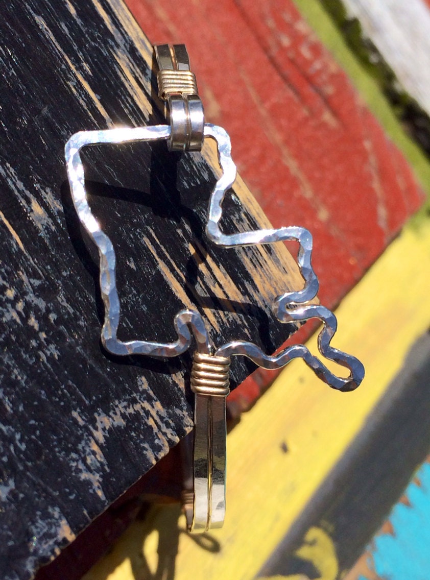 Louisiana-Armband, Staatliche Gliederung Geprägt Armband Gehämmert in Draht von JaneMcCroryJewelry