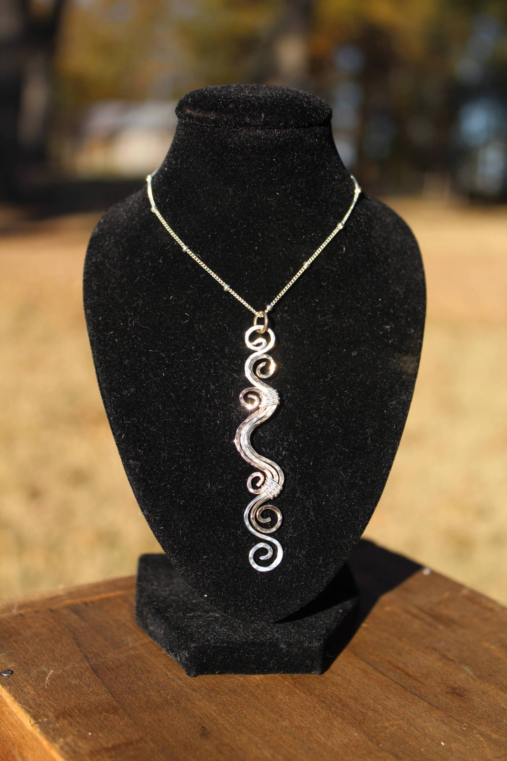 Mighty Mississippi River Halskette Gehämmert in Sterling Silber, Gold Und Kupfer An Silber Kette, Schmuck von JaneMcCroryJewelry