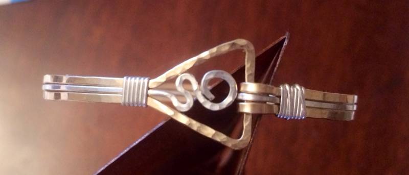 Mississippi Delta River Armband Gehämmert Gold Und Silber, Armband, Ms Miss Delta, Schmuck von JaneMcCroryJewelry