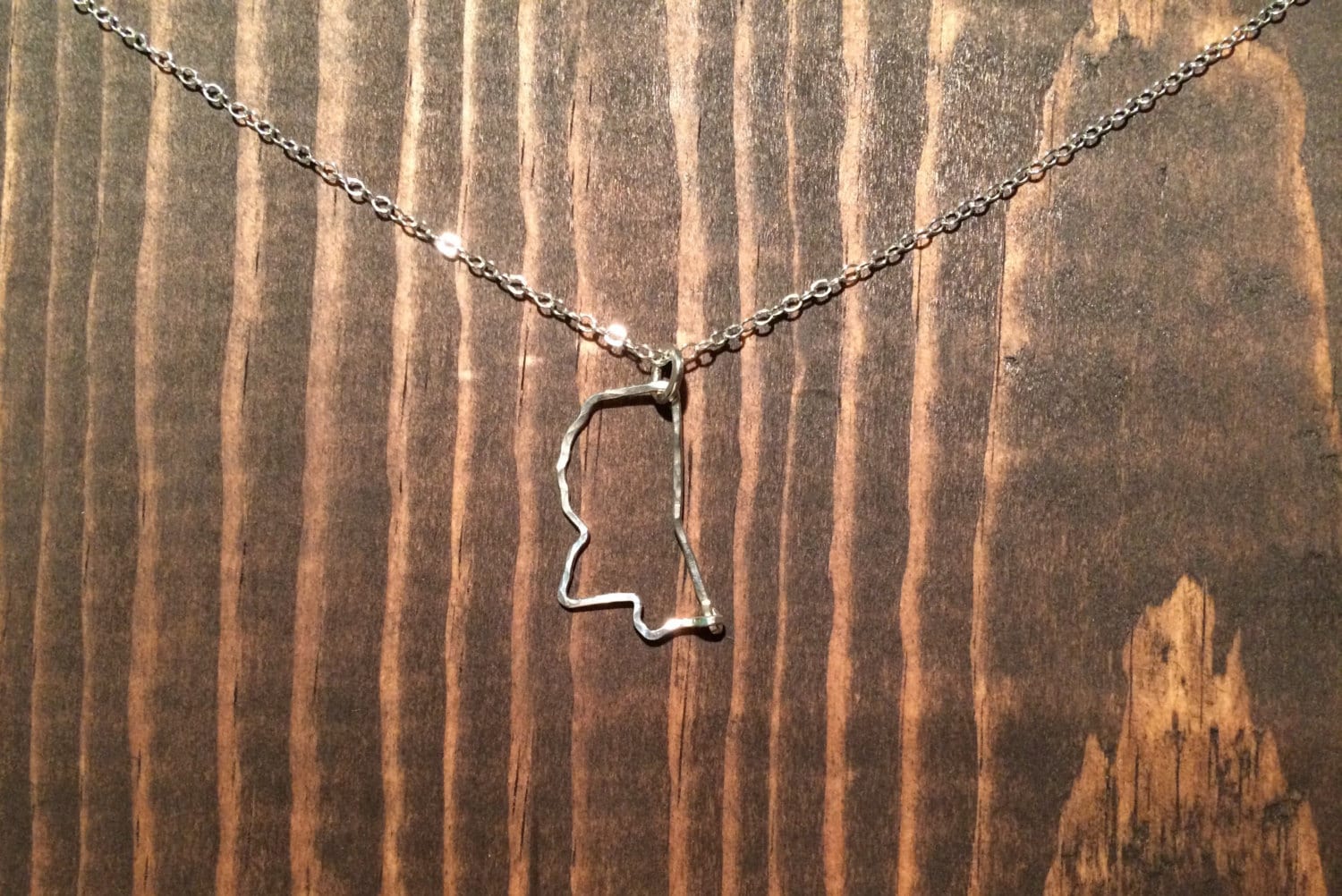 Mississippi Halskette, Seitlich Mississippi, Schmuck, Gehämmert Gold Und Sterling Silber Msu von JaneMcCroryJewelry