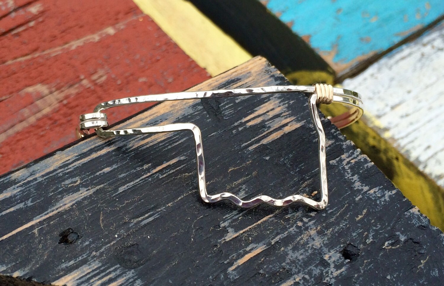 Oklahoma Geformtes Armband, State Umriss Armband Aus Draht Gehämmert von JaneMcCroryJewelry