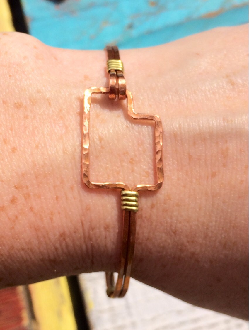 Utah Umriss Armband Aus Kupfer Gehämmert Und in Messing Gewickelt, Draht State von JaneMcCroryJewelry