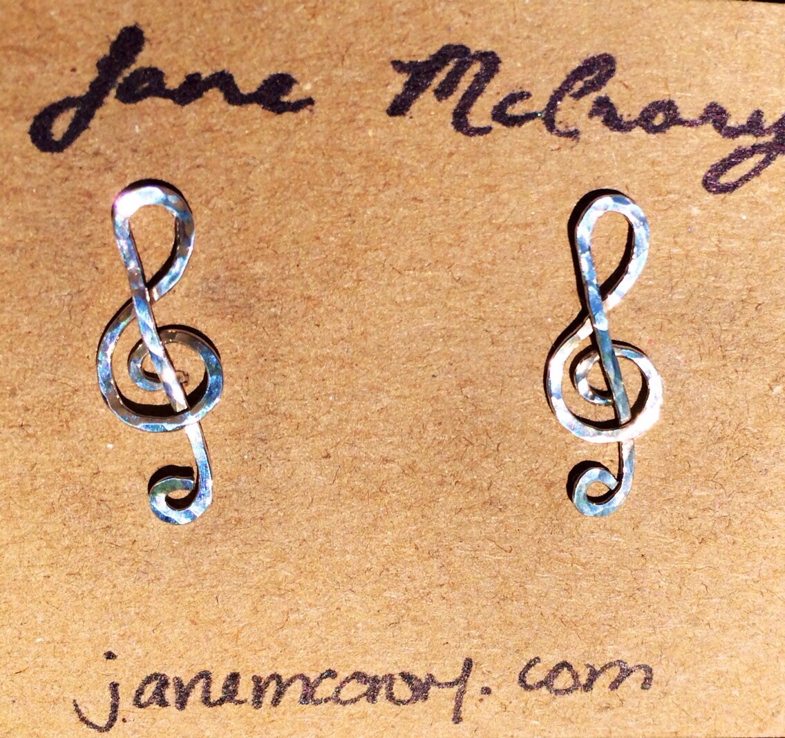 Violinschlüssel Ohrstecker, "G" Notenschlüssel Ohrringe Aus Argentium Sterling Silber Und 14K Gold Filled von JaneMcCroryJewelry