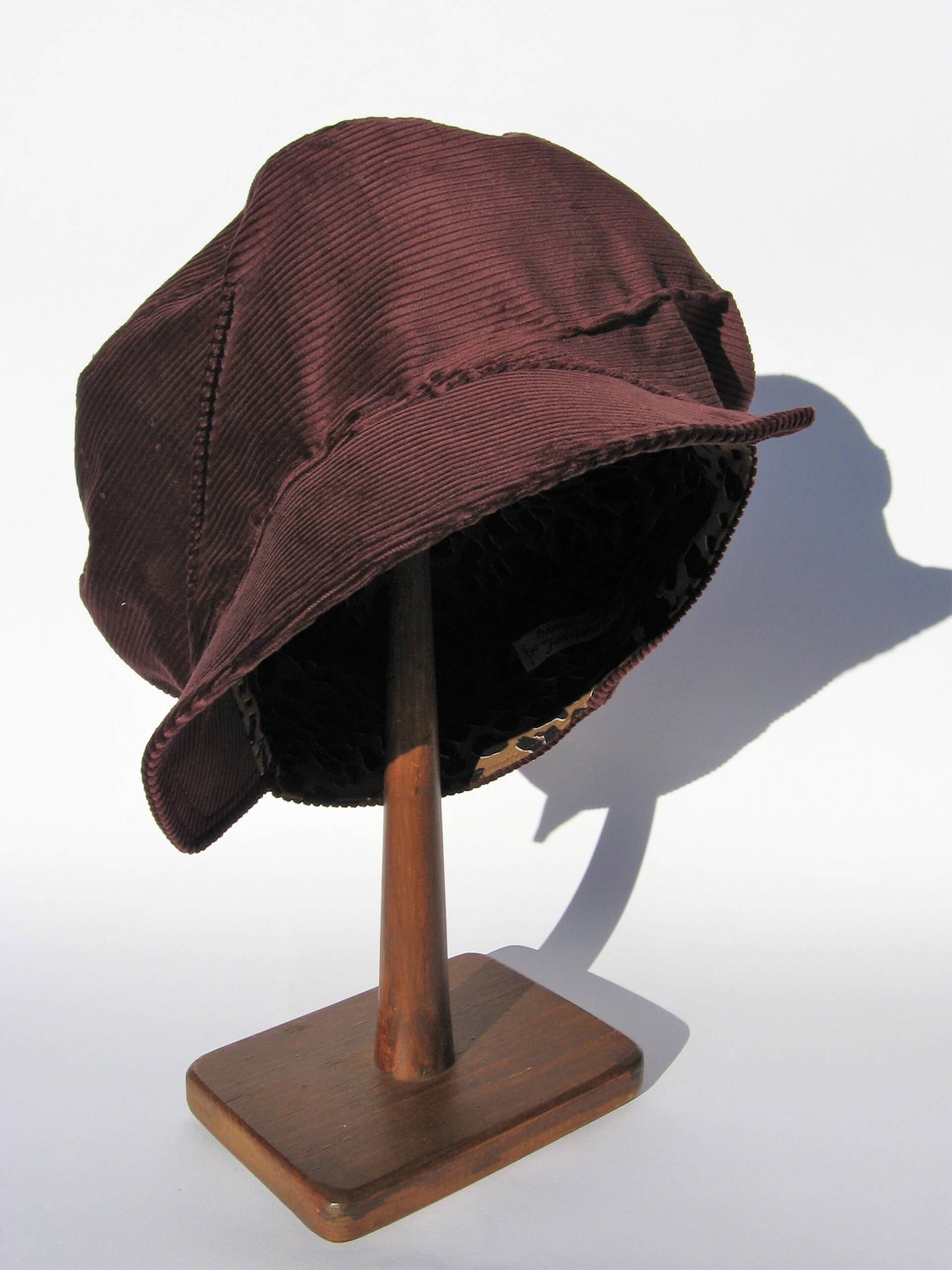Ballonmuetze Aus Kord Weinrot, Spritziger Boho Hut 50Er Jahre Stil, Fruehling/Herbst Kappe, Ml 57-58 von Janecolori