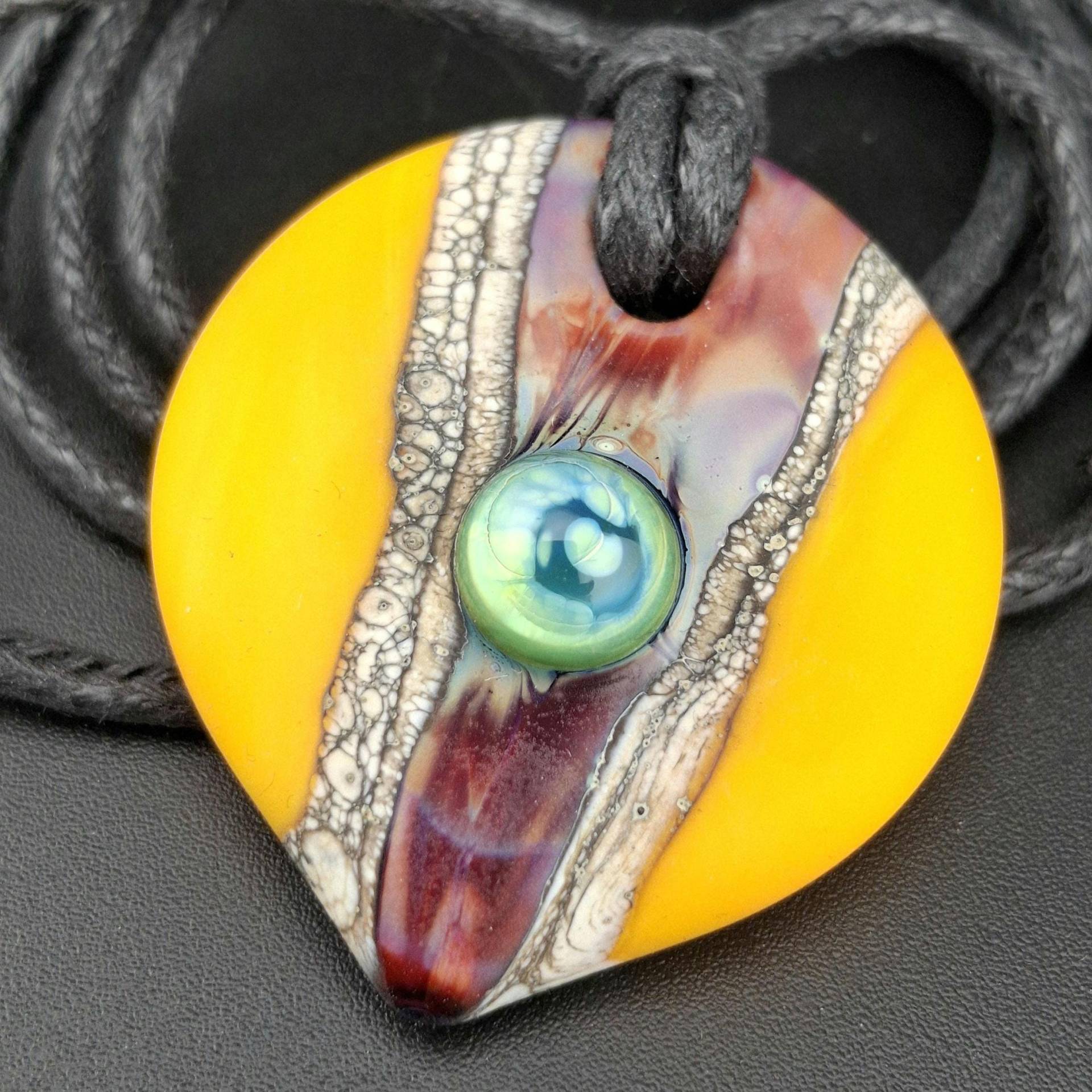 Helles Gelb Und Lila Lampwork Glas Anhänger Halskette Helles Gelb Und Lila Lampwork Glas Anhänger Halskette von JanelBeads