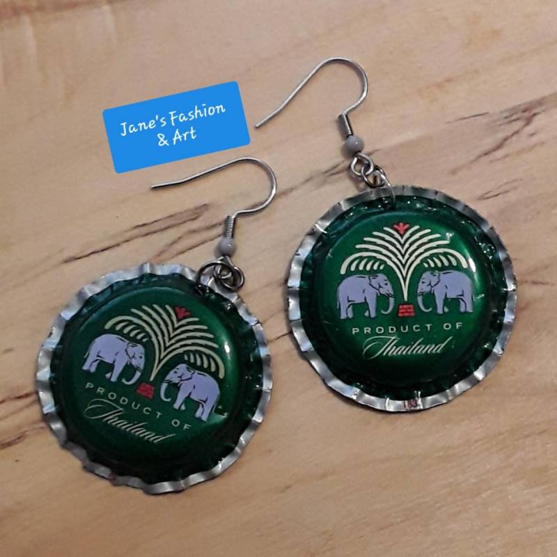 Kronkorken Ohranhänger, Ohrschmuck, Grüntöne, Crazy Earrings, Unique von JanesGiftIdeas