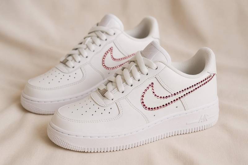 Custom Air Force 1 Sneaker - "Delicate Crystal" Strasssteine Crystals in Light Rose von JaniceArtBoutique