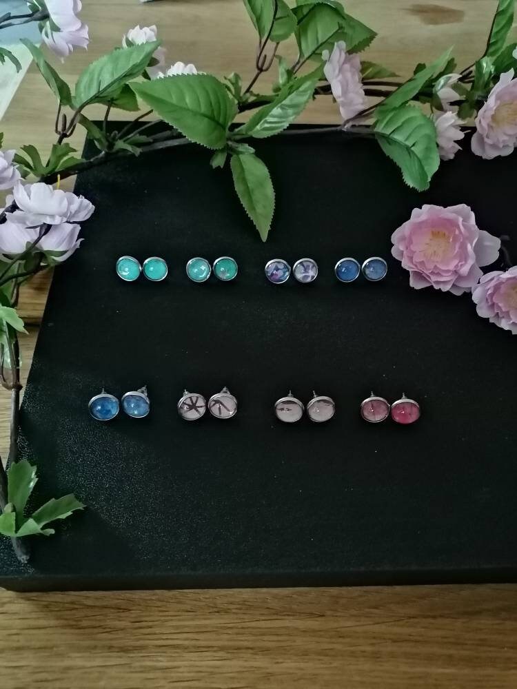 Handmade Cabochon Ohrstecker Handmade Cabochon Ohrstecker von JaninaJewelryShop