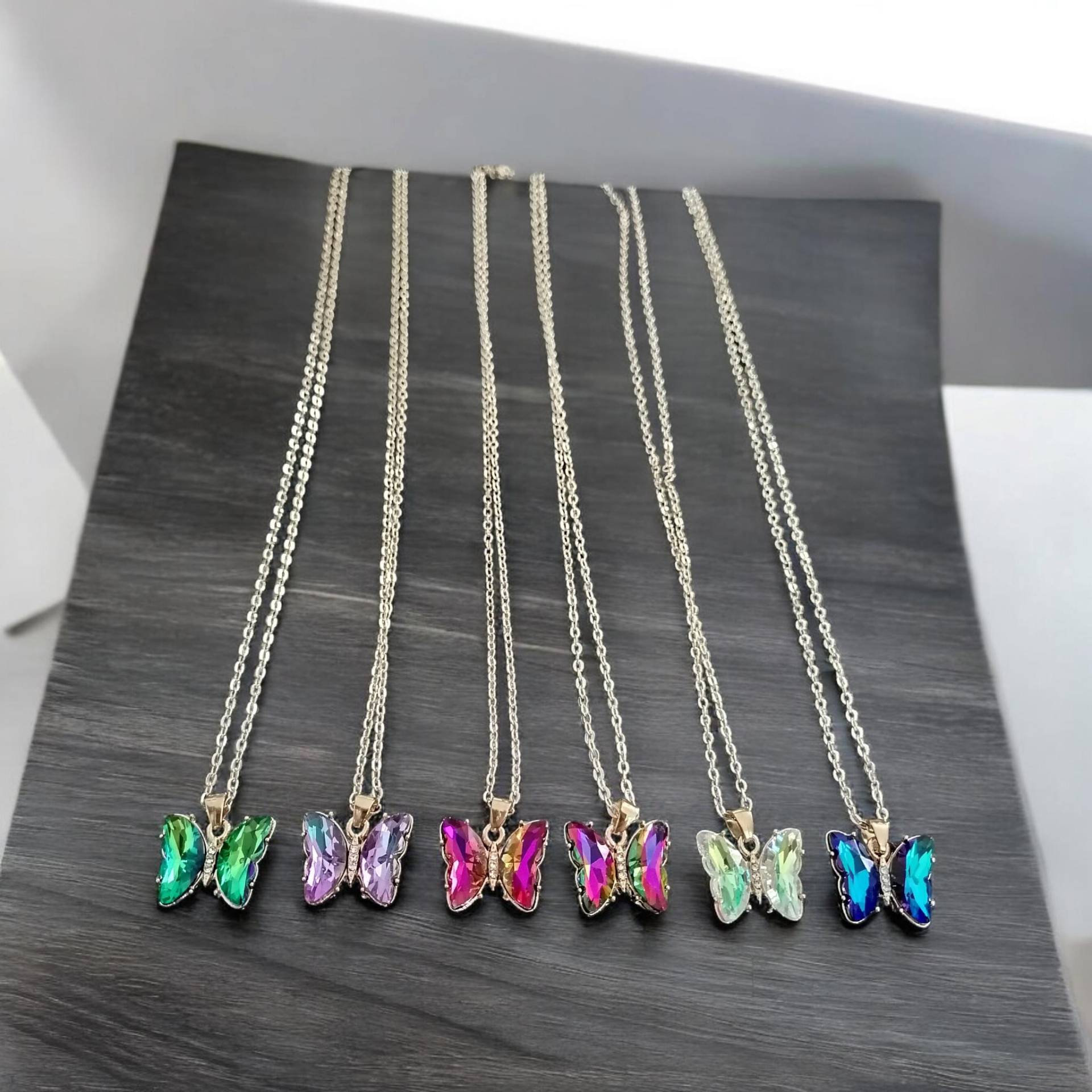 Kristall Schmetterling Halskette Kristall Schmetterling Halskette von JaninaJewelryShop