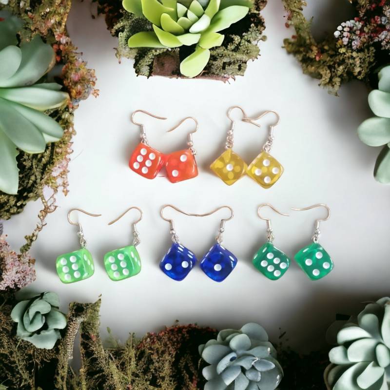 Resin Würfel Ohrringe Resin Würfel Ohrringe von JaninaJewelryShop