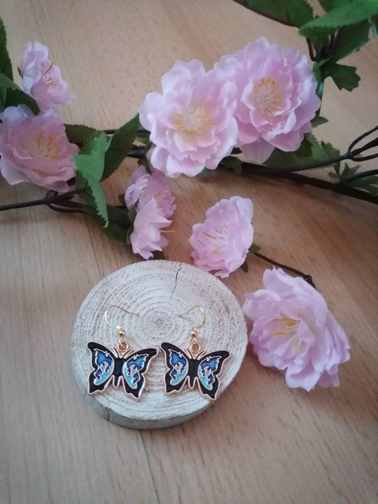 Süße Schmetterling Ohrringe von JaninaJewelryShop