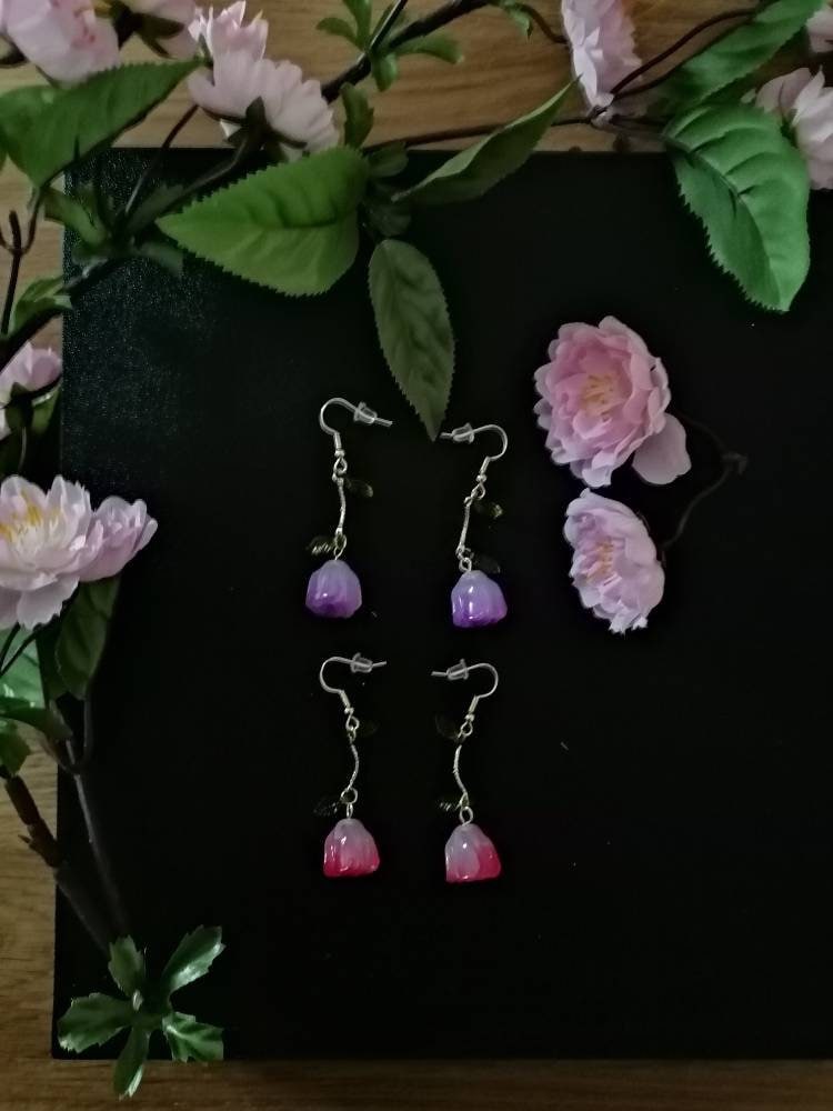 Tolle Blumen Ohrringe Mit Edelstahl Tragehaken Tolle Blumen Ohrringe Mit Edelstahl Tragehaken von JaninaJewelryShop