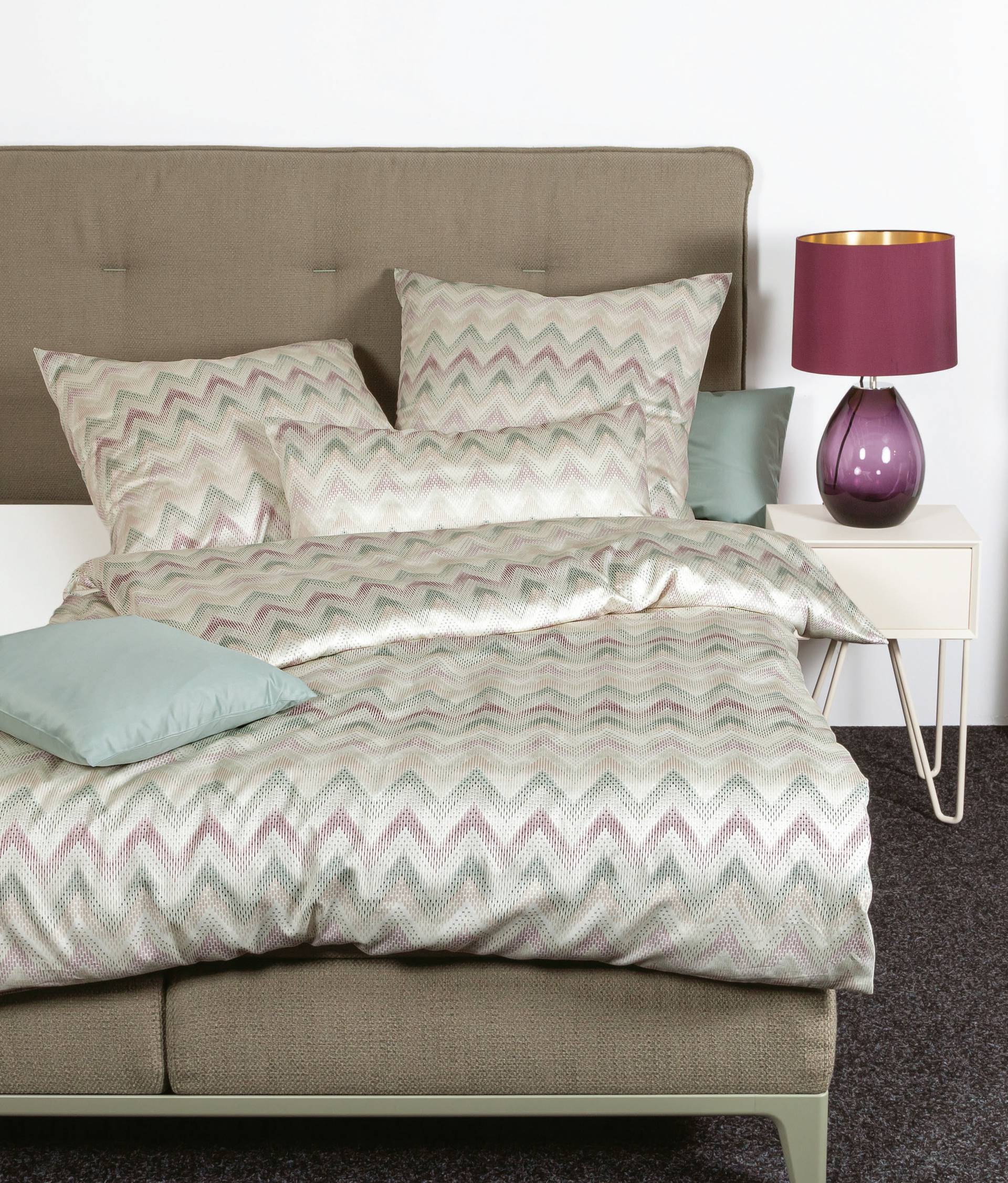 Janine Bettwäsche "Mako-Satin 45092 06", mit Reissverschluss Janine Bettwäsche "Mako-Satin 45092 06", mit Reissverschluss von Janine