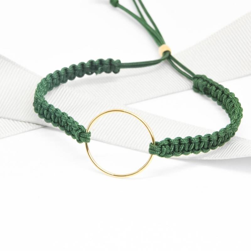 Grünes Makramee Goldring Armband - Freundschaftsarmband Grünes Makramee Goldring Armband - Freundschaftsarmband von JanuaryElevenCo