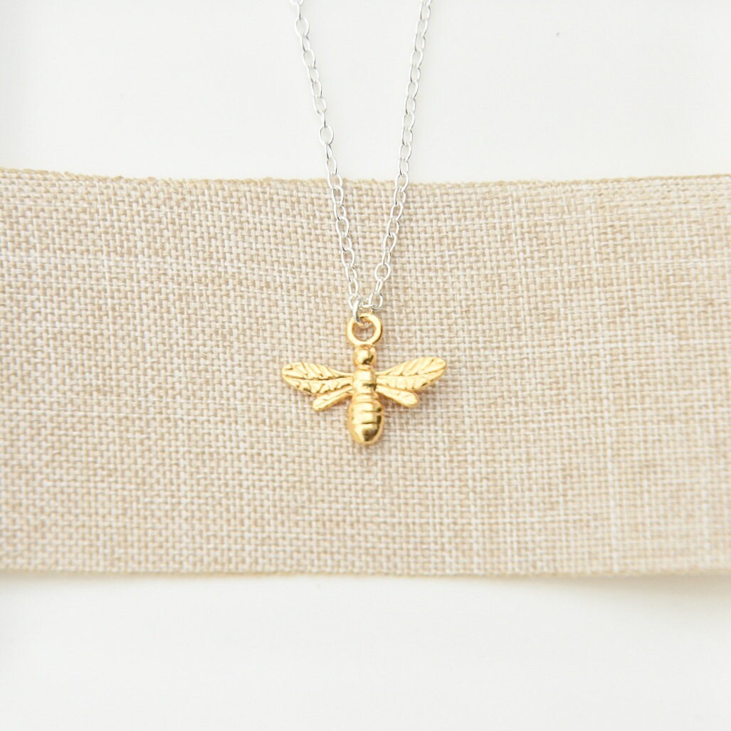 Silber Und Gold Bienen Halskette - Anhänger Halskette, Charm Silber Und Gold Bienen Halskette - Anhänger Halskette, Charm von JanuaryElevenCo