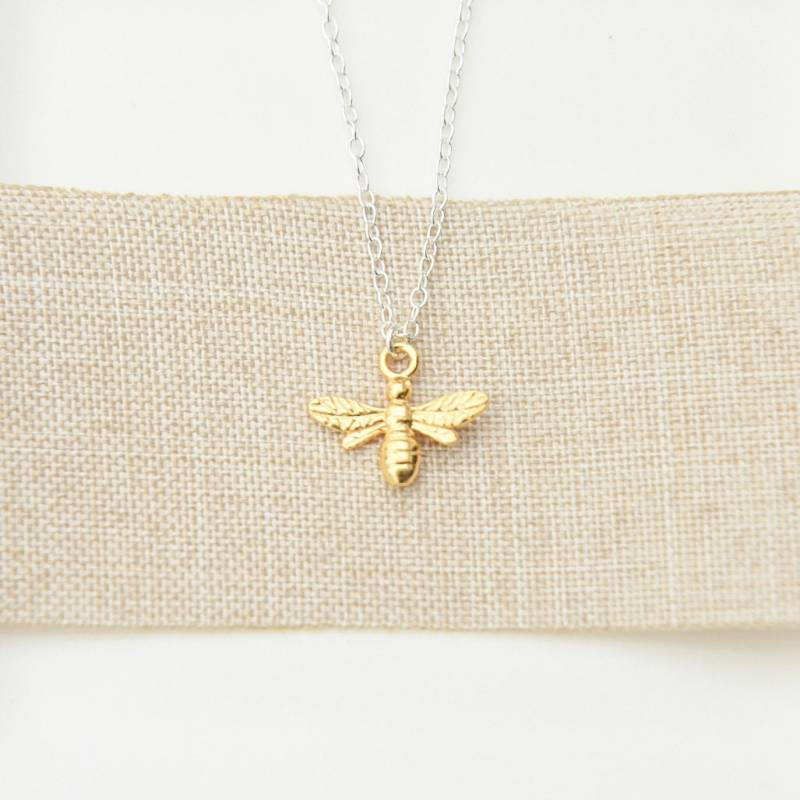Silber Und Gold Bienen Halskette - Anhänger Halskette, Charm Silber Und Gold Bienen Halskette - Anhänger Halskette, Charm von JanuaryElevenCo