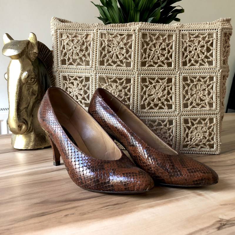 80Er Jahre Vintage Paris Laurent Meradal Braun Schlangenhaut Handarbeit Leder Pumps Absätze // Eu 36 80Er Jahre Vintage Paris Laurent Meradal Braun Schlangenhaut Handarbeit Leder Pumps Absätze // Eu 36 von JanusVintage