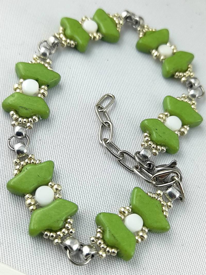 Nadelgewebtes Armband Mit Glasperlen von Janyscrea