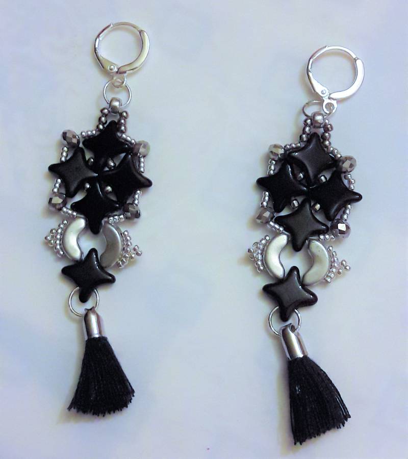 „stella" Nadelgewebte Ohrringe Mit Glas-/Rocailles-/Quastenperlen von Janyscrea