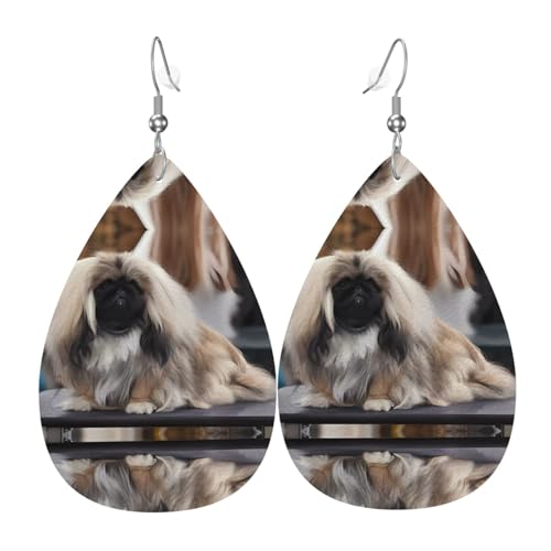 Pekinese Hund Druck Leder Ohrringe für Frauen - baumelnde Tropfenohrringe, perfekt für Partys und Kostümzubehör, Einheitsgröße, Leder, kein Edelstein von JaoXer