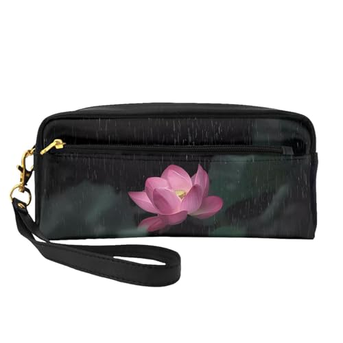 Wiederverwendbare Kosmetiktasche – Reise-Kulturbeutel, vollständiges Design, Lotusblumen-Druck, Ledertasche für Damen von JaoXer