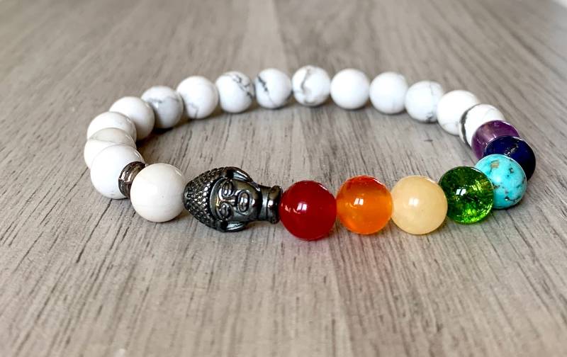 Howlith 7 Chakra Armband Edelstein Buddha Mala Howlith 7 Chakra Armband Edelstein Buddha Mala von JapaDesigns