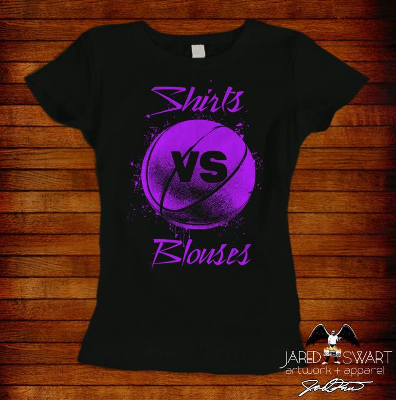 Shirts Vs Blusen Basketball Pop Art T-Shirt von JaredSwartArtwork