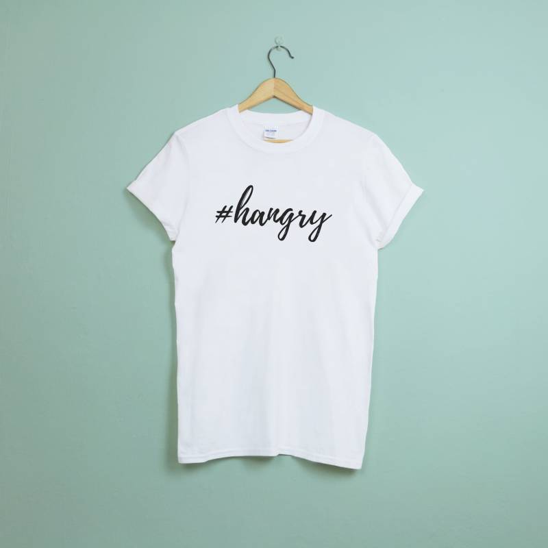 Hangry Lustige Feinschmecker T-Shirt, Lebensmittel-Liebhaber-T-Shirt, Hungrig Shirt von JargonTees