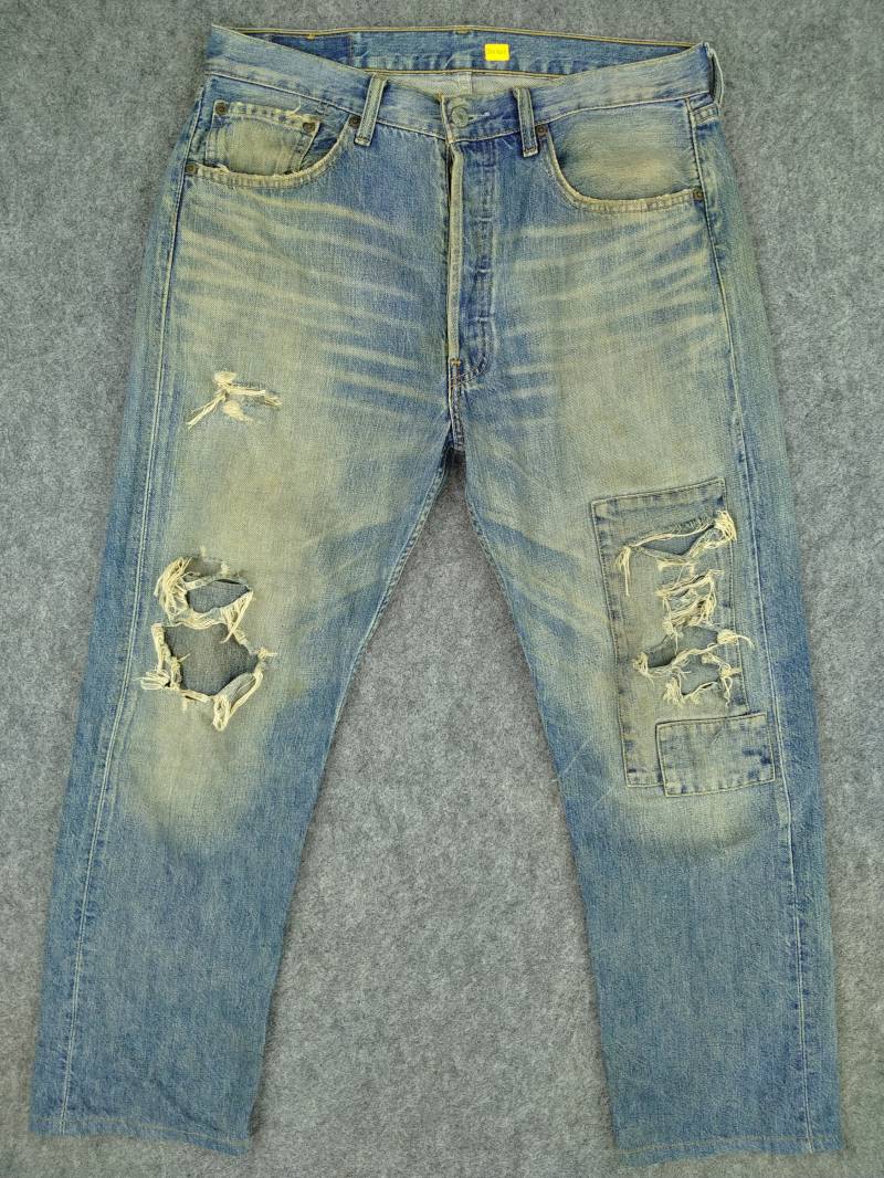 32x27.5 Vintage Levi's 501 Rusty Ripped Denim Red Tab Faded Button Fly Grunge Style Unisex Jeans von JarsClothing