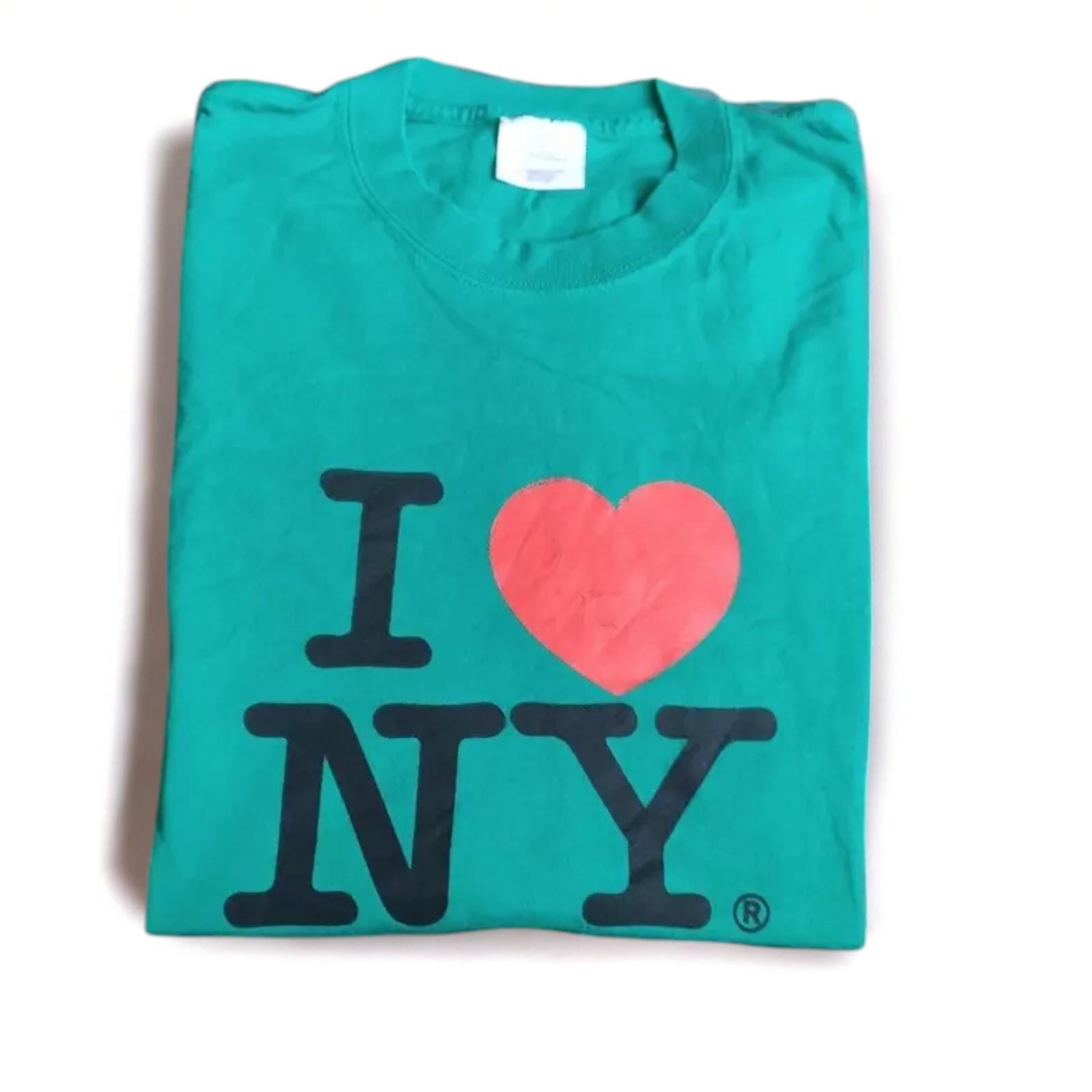 Vintage I Love New York Kultiges Souvenir T-Shirt Made in Haiti Größe L Fällt Klein Aus Vintage I Love New York Kultiges Souvenir T-Shirt Made in Haiti Größe L Fällt Klein Aus von Jas80vintage