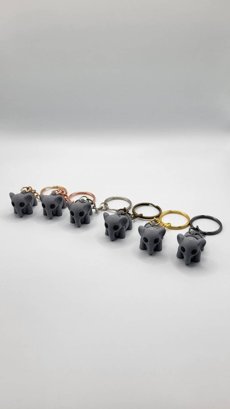 Schlüsselanhänger Elefant 3D Druck Anhänger Süß Minifiguren Mini Tiere Schlüsselanhänger Elefant 3D Druck Anhänger Süß Minifiguren Mini Tiere von JaschPrint